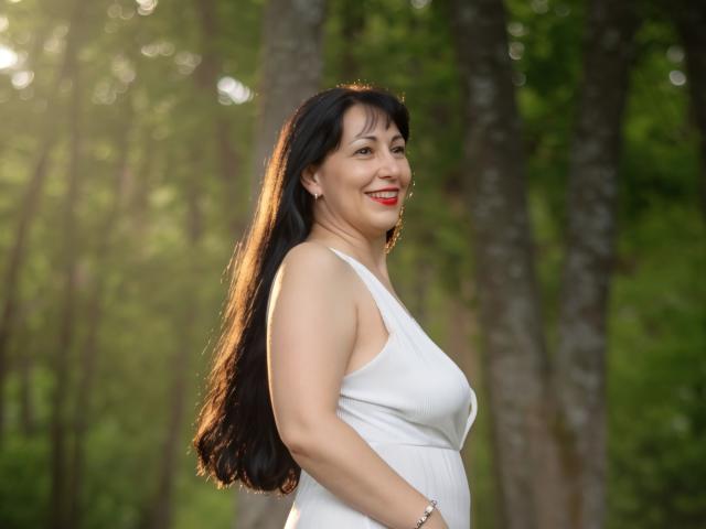 LiluGrants - Élő pornó és szexkamera - 30251450