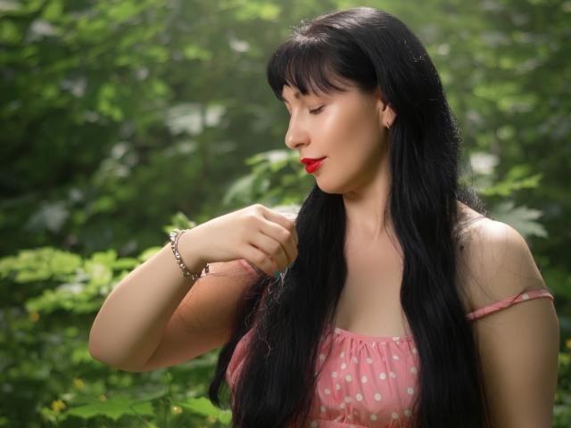 LiluGrants - Élő pornó és szexkamera - 30251483