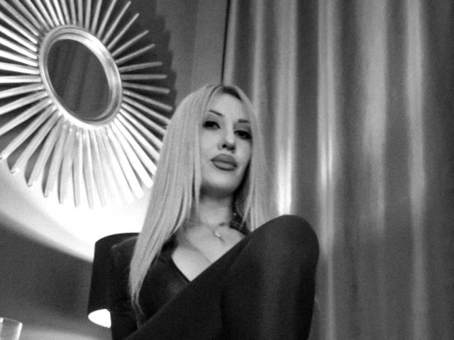 VickiSpices - Live Sex Cam - 30252650