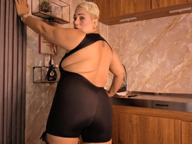 GianellaCox - Live porn &amp; sex cam - 30259211