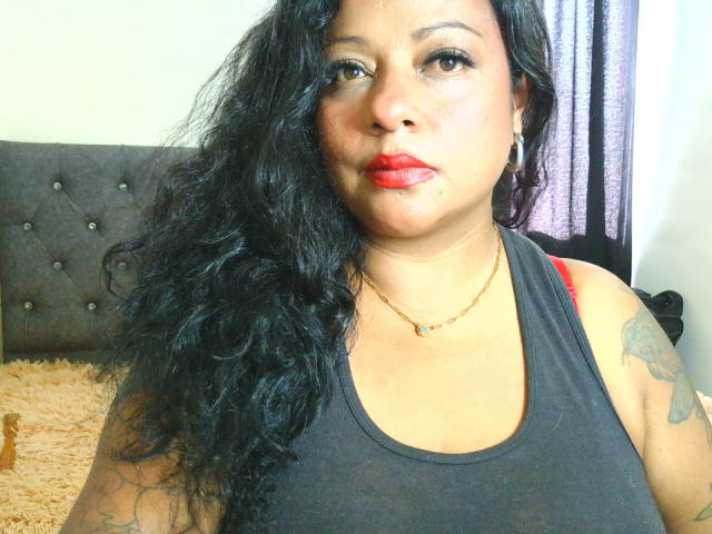 CurvySensation - сексуальная веб-камера в реальном времени - 30262712