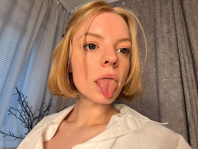 MyrleMogush - Live porn &amp; sex cam - 30281435