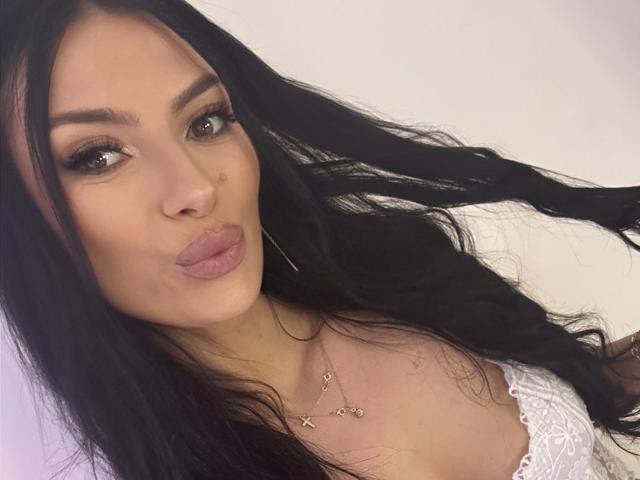 AmelieReea - Live porn &amp; sex cam - 30288080