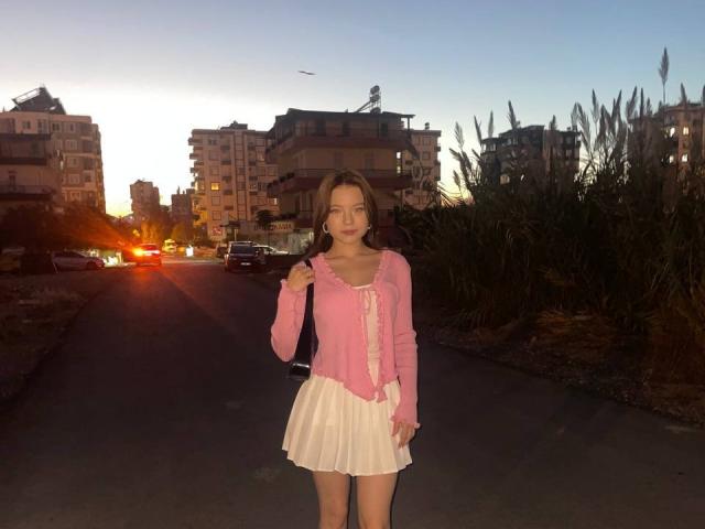 Lilyque - Live porn &amp; sex cam - 30294584
