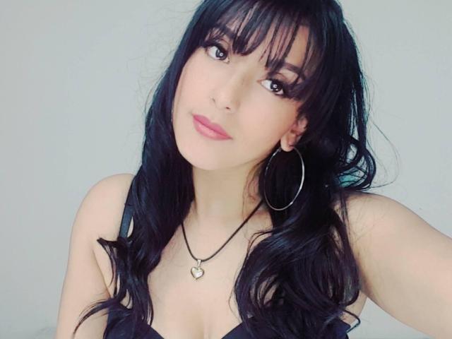 HotCaroline69 - Live porn &amp; sex cam - 30296540