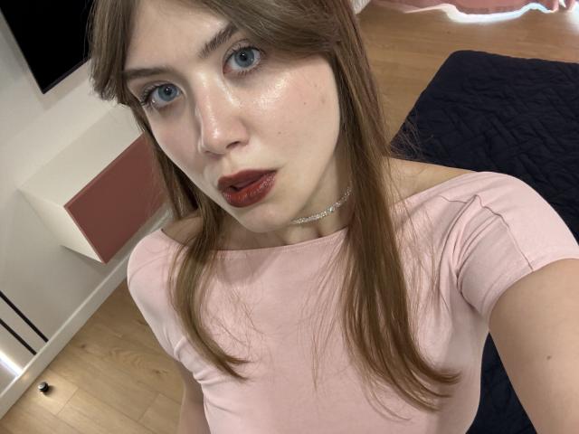 HotCaramelsTrio - Live Sex Cam - 30302975