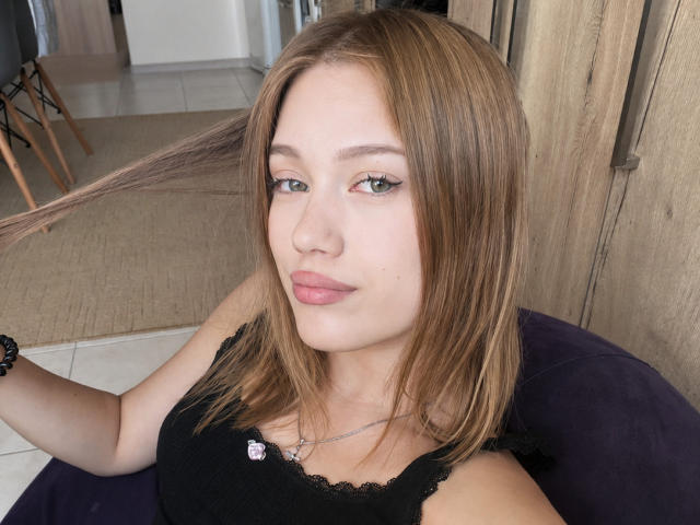 BobbyeWelson - Live Sex Cam - 30303350
