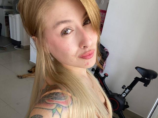 IsabelalDollx - Camera khiêu dâm &amp; quyến rũ trực tiếp - 30304229