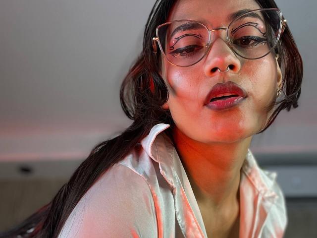 LilithRussoo - Live sexe cam - 30304772