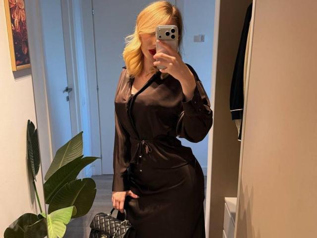 MillieHartwell - Live porn &amp; sex cam - 30313976