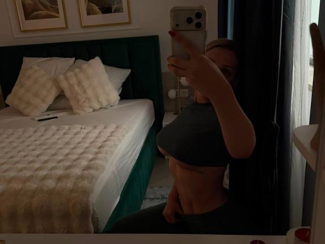 MillieHartwell - Live porn &amp; sex cam - 30314060