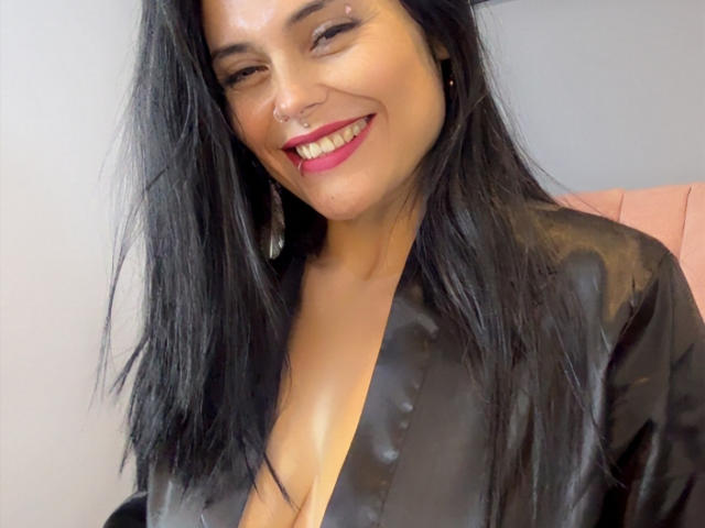 CharlotteCrofort - Live sex cam - 30315221