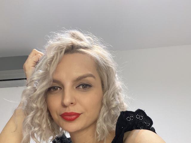 DouceAmelia - Live porn &amp; sex cam - 30317018