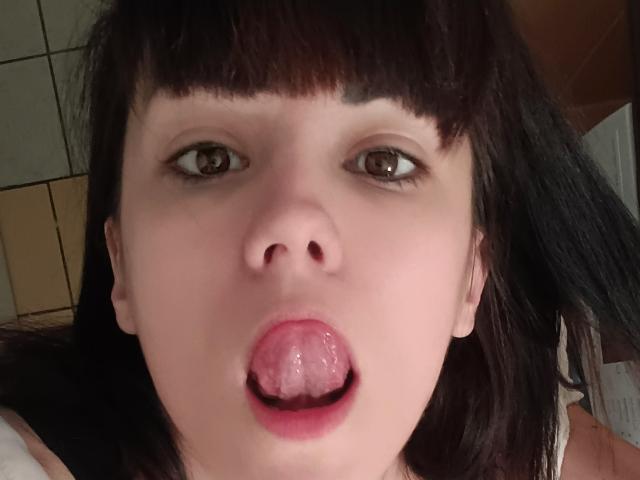 OrianaLaFrancaise - Sexe cam en vivo - 30317246