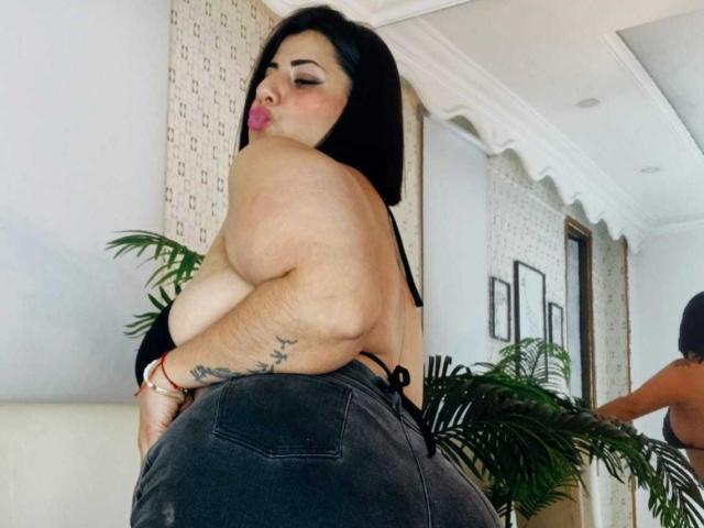 AngeleRouxo - Live sex cam - 30320036