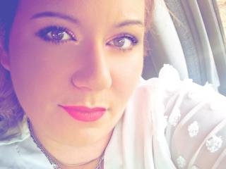 BlondePulpeuse69x Live Chat on XLoveCam