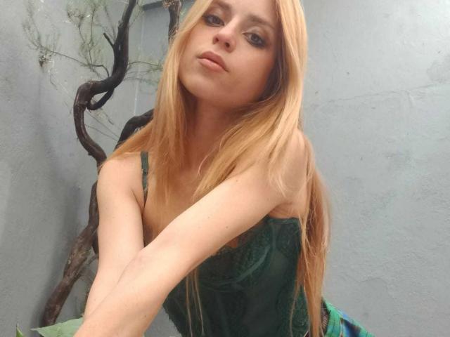 LyannaDifran - Live porn &amp; sex cam - 30328427