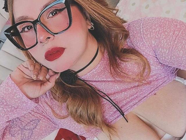 PauleetteRoux - Live porn &amp; sex cam - 30329279