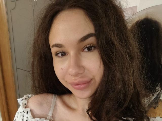 CheryLessly - Live porn &amp; sex cam - 30335564