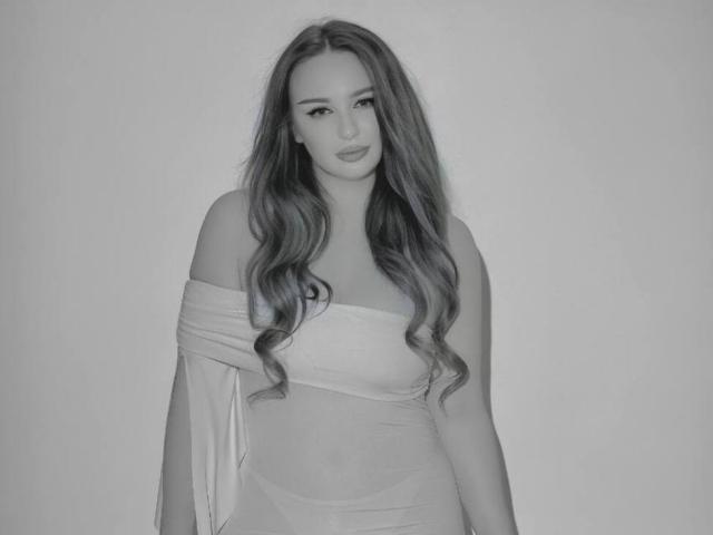 GitaOrtea - Live Sex Cam - 30337157