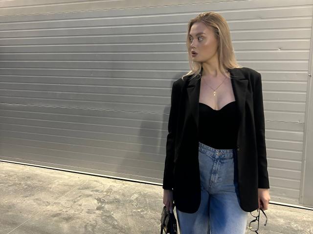 OliviaAzbill - Sexe cam en vivo - 30340499