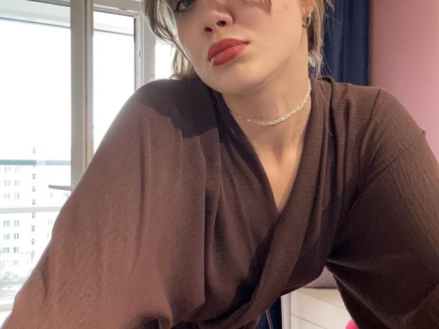 HotCaramelsTrio - Élő pornó és szexkamera - 30347216