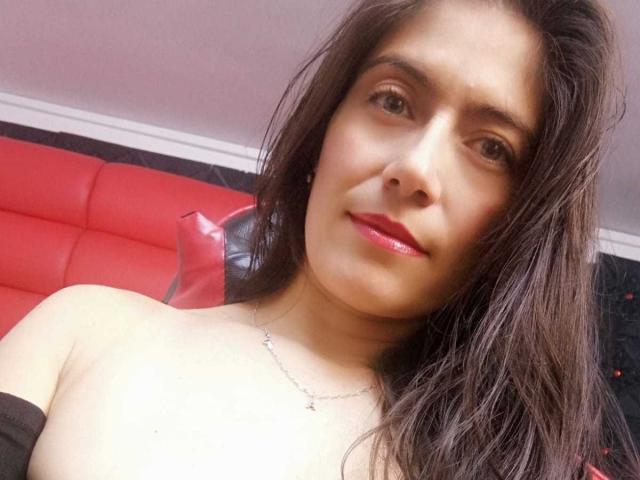 SaraGraham - Live porn &amp; sex cam - 30350042