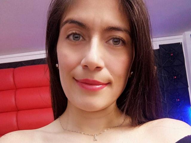 SaraGraham - Live porn &amp; sex cam - 30350222