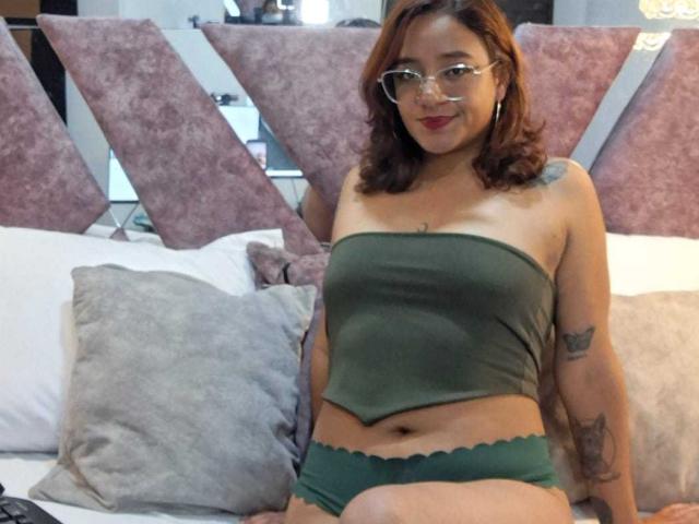 JulieSharp - Live Sex Cam - 30352709
