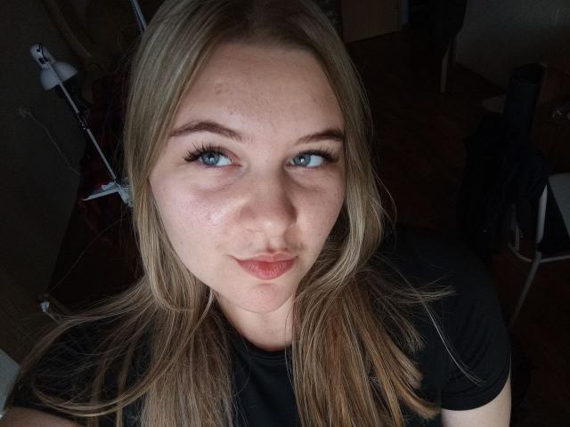 DelmaMoen - Live Sex Cam - 30355046