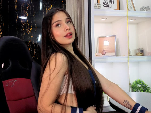 VictoriaKyros - Live porn &amp; sex cam - 30356411