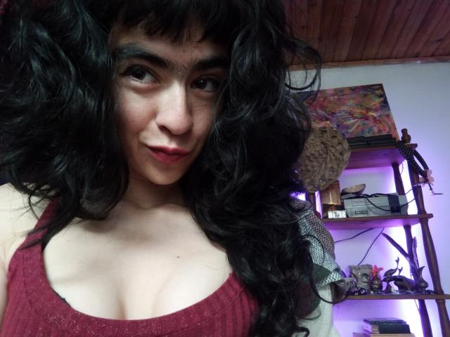 FridaBiscuit - Live sex cam - 30358544