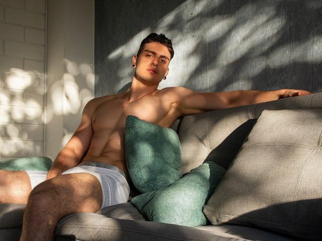 AaronKwok - Sexe cam en vivo - 30368945