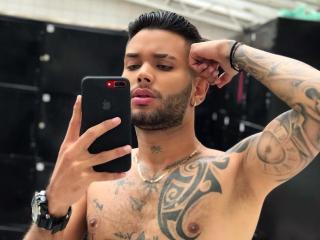 Aletargaryem Live Chat on XLoveCam