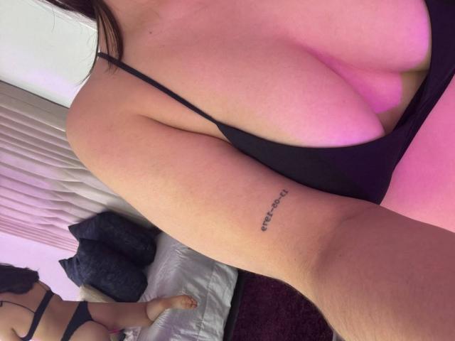 SherylHill - Live porn &amp; sex cam - 30371558