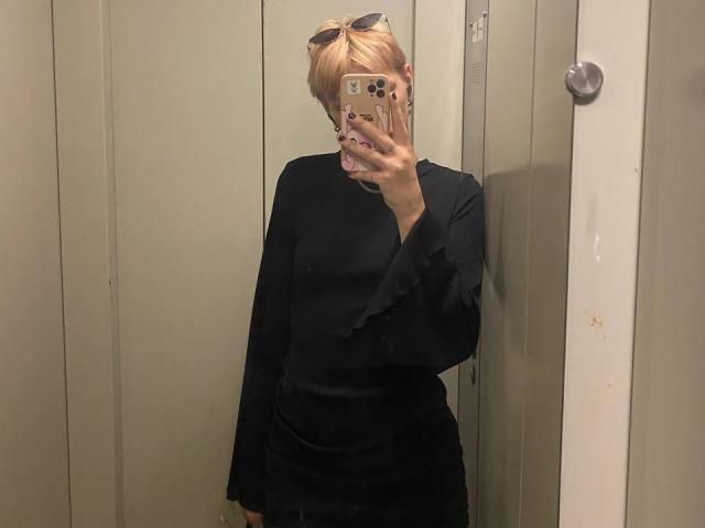 LeomaQuintela - Live sex cam - 30372395