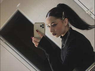 AlisonChastin Live Chat on XLoveCam
