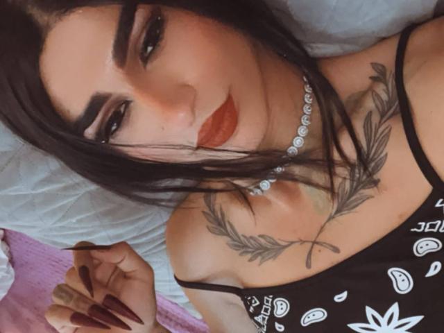 IrisIrs - Élő pornó és szexkamera - 30378530