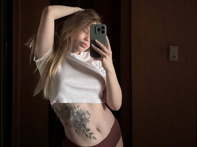 MariluChouinard - Sexe cam en vivo - 30379037