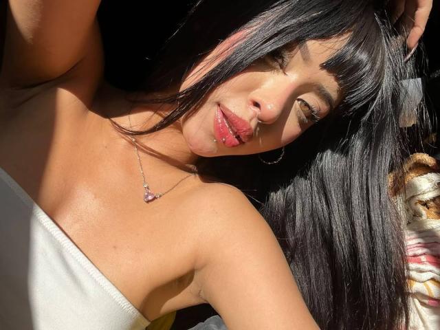 AdaraVance - Live porn &amp; sex cam - 30384425
