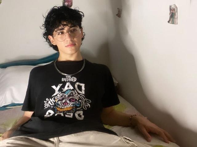 ElliotNoir - Live porn &amp; sex cam - 30384488