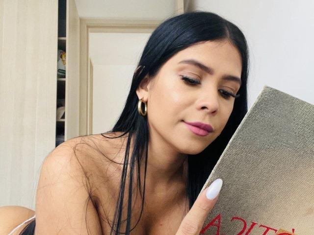 MademoiselleGo - Live sex cam - 30391190
