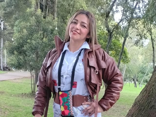 CarolMissx - Sexe cam en vivo - 30393413