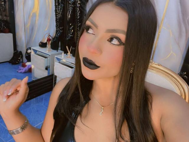 LindaFrancoo - ライブポルノ&amp;セックスカム - 30395213