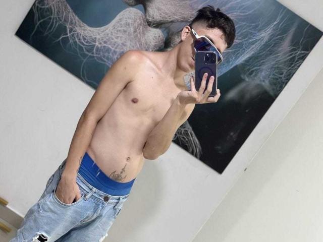 SantiagoColeman - Live porn &amp; sex cam - 30395291