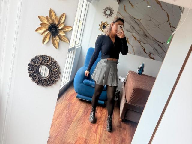 ElenaSaenz - Live porn &amp; sex cam - 30397112