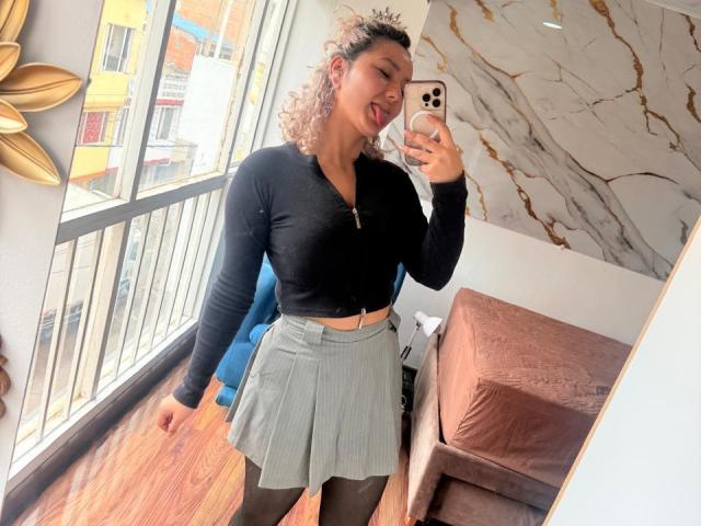 ElenaSaenz - Live porn &amp; sex cam - 30397118