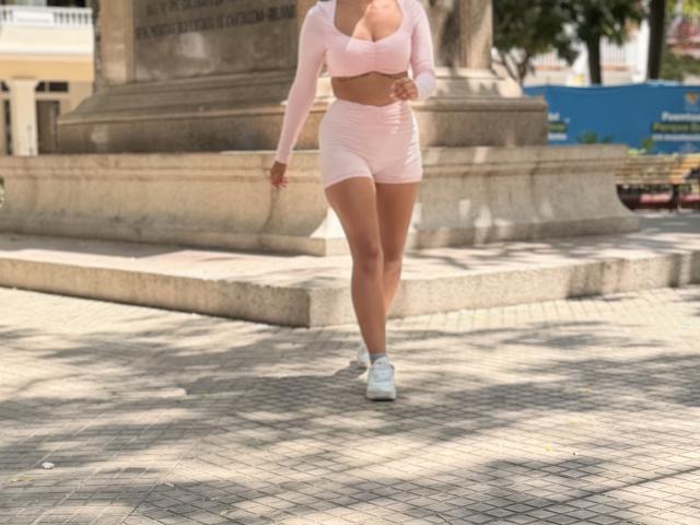 SarahPrincess - Live porn &amp; sex cam - 30397733