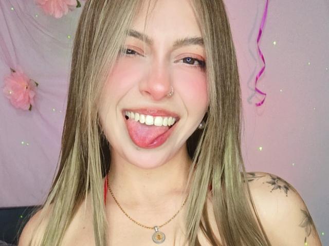 BellaDonaD - Porno na żywo i seks kamera - 30398417