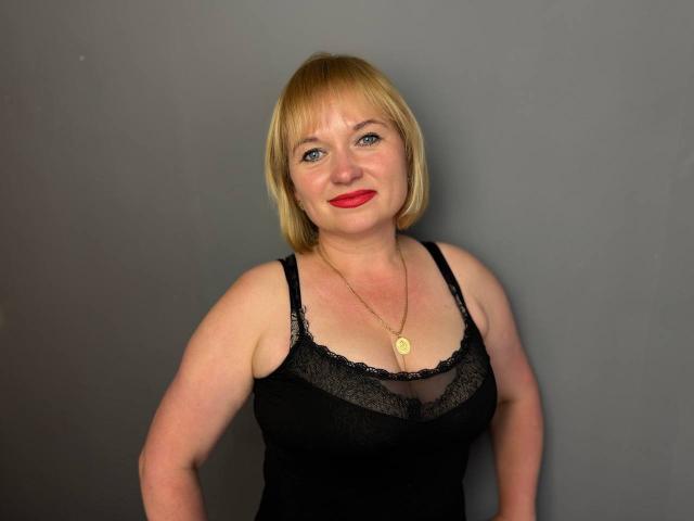 KiraSmiling - Live porn &amp; sex cam - 30401477